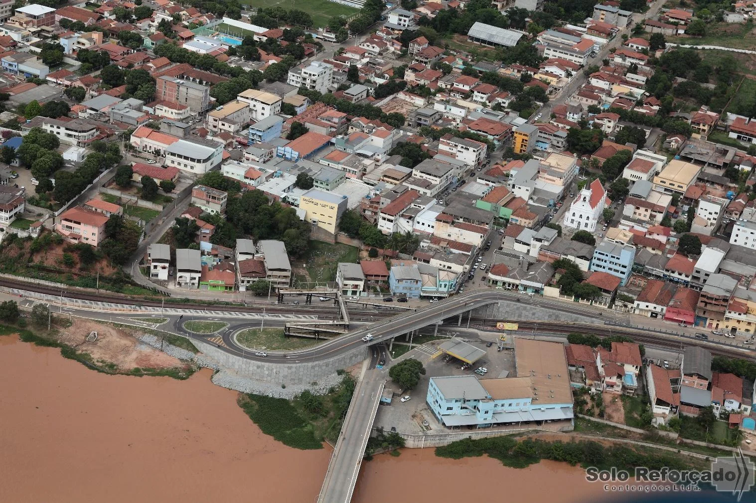 Transposição sobre a EFVM — Resplendor / MG